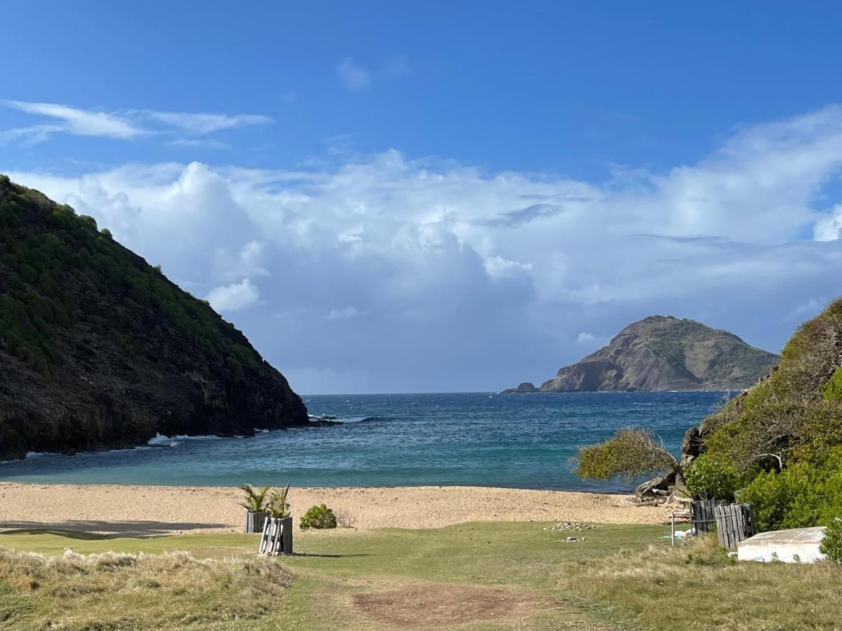 Blue Lagoon, Cottage Les Pieds Dans L Eau Тер-де-О Экстерьер фото