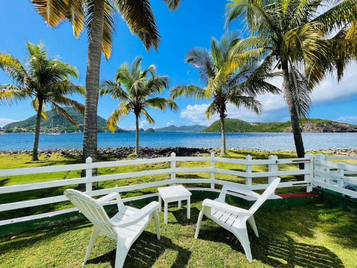 Blue Lagoon, Cottage Les Pieds Dans L Eau Тер-де-О Экстерьер фото